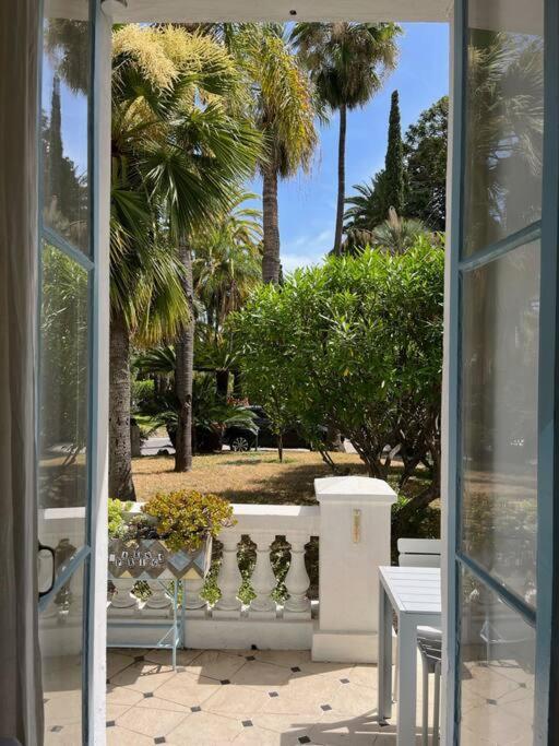מנטון Beautiful Garden Apartment Steps From The Beach מראה חיצוני תמונה