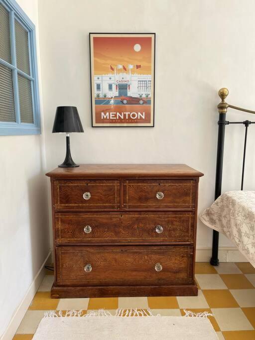 מנטון Beautiful Garden Apartment Steps From The Beach מראה חיצוני תמונה