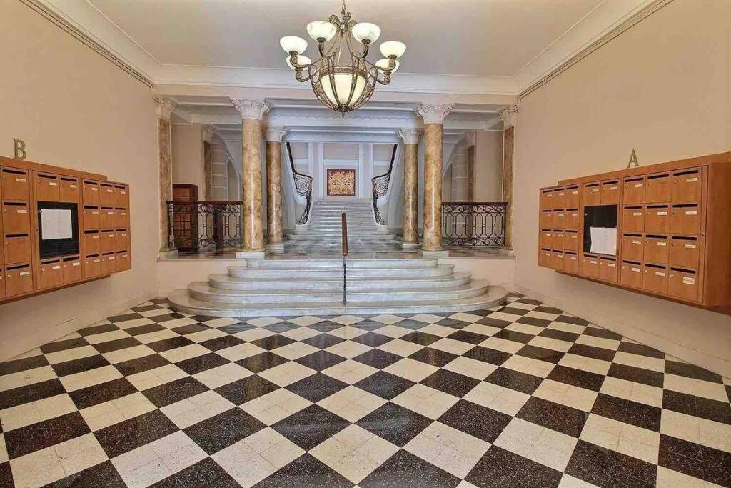 מנטון Beautiful Garden Apartment Steps From The Beach מראה חיצוני תמונה